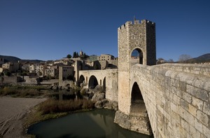 Pont de Besalú (2)