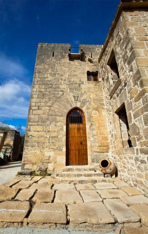 Torre del Prior o Galindo (Horta de Sant Joan, Terra Alta) [Façana principal]