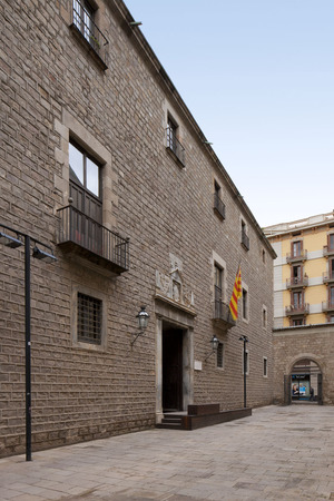 Institut d'Estudis Catalans (1)