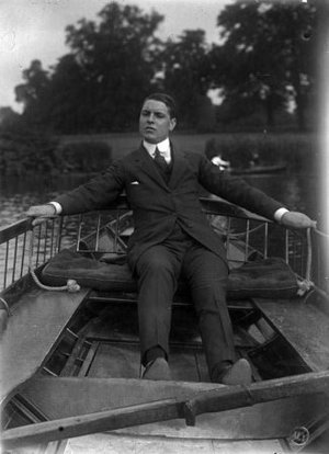 Antoni Miquel en una barca a Hyde Park, a Londres