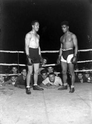 Combat de boxa disputat entre Abd el Kabir i Tomas Tomas