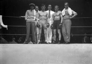 Josep Gironès i el frances Francois Augier abans de disputar un combat de boxa