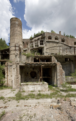 Antiga fàbrica de Ciment "Asland" al Clot del Moro (20)