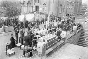 Missa amb motiu de la Comunió Pascual pels malalts de l'Hospital de Santa Creu i Sant Pau