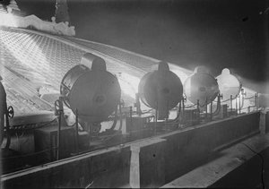Projectors de llum del Palau Nacional
