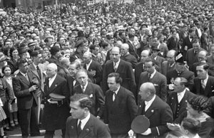 Lluís Companys a l'acte d inauguració oficial del monument a Francesc Pi i Margall