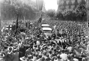 Arribada de Lluís Companys a la commemoració de l'Onze de Setembre. 1934