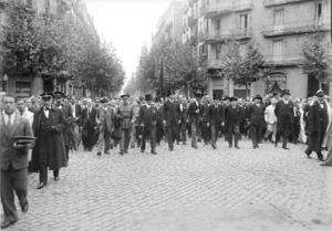 Arribada d'autoritats a la commemoració de l'Onze de Setembre. 1933