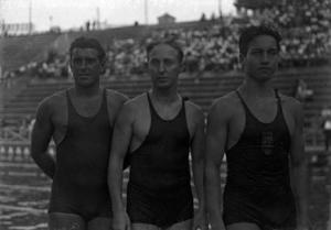 Ricard Brull, Francisco Sabater i Marius Zwiller, guanyadors de la prova de relleus 3x100 als campionats de Catalunya de natació.