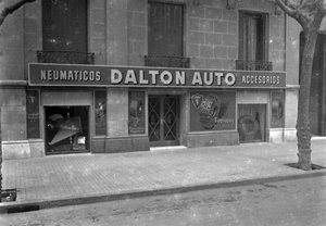 Façana de Dalton Auto a Barcelona