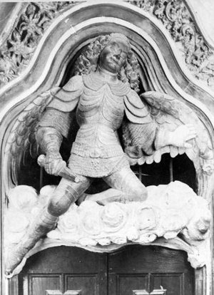 Reproducció de la fotografia d'una escultura de Sant Jordi a la catedral de Tarragona