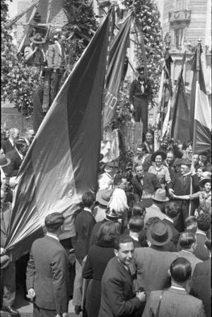 Carles Pi i Sunyer a l'acte d inauguració oficial del monument a Francesc Pi i Margall