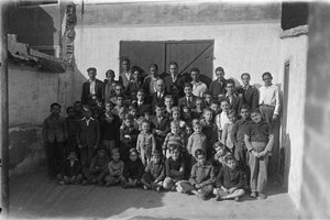 Alumnes de l'escola del centre Vicente Grezner de Somorrostro, a Barcelona