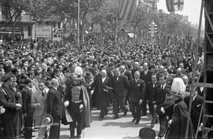 Lluís Companys a l'acte d inauguració oficial del monument a Francesc Pi i Margall