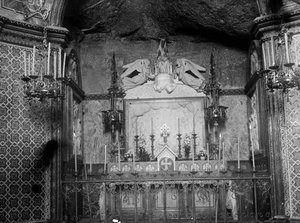 Interior de la capella de la Santa Cova de Montserrat.