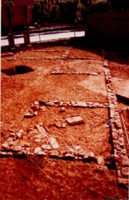 Memòria de les excavacions al jaciment de Can Rossell (Carrer J. Argila), Llinars del Vallès, 1989