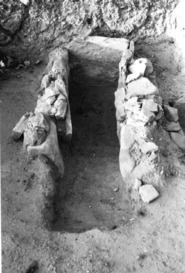 Memòria de l'excavació d' urgència de la necròpolis de la Timba del Barenys.