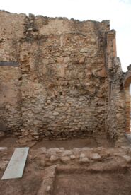 Memòria de l'estudi històrico - arqueològic preliminar del poble deshabitat de Castelló de Vandellós.