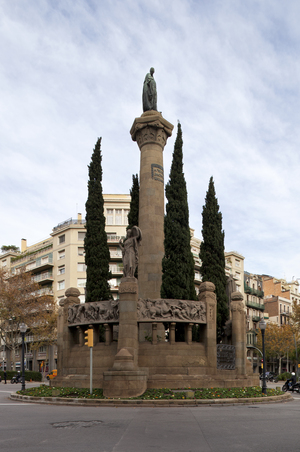 Monument a Mossèn Cinto (1)