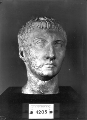 Bust de marbre romà.