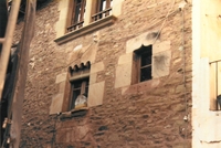 Habitatge al Carrer de Dalt, 1: Finestres Gòtiques (1)