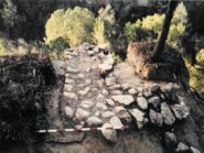 Memòria de la intervenció arqueològica al primitiu Castell de Rubí (Prop St. Genís) Vallès Occidental Estiu-tardor 1990