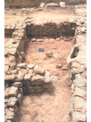 Memòria de la intervenció arqueològica en el nucli medieval i ibèric del Camp dels Moros de la Codina (Pinell, Solsonès) Campanya 2002